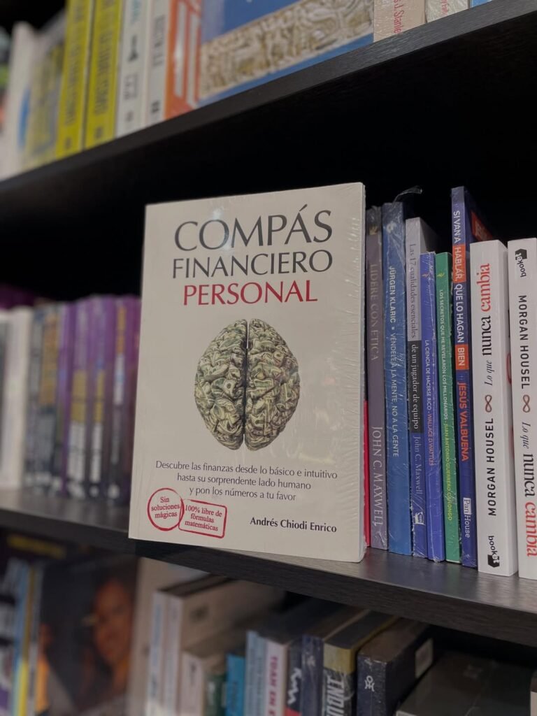 autores nacionales que tienes que leer📚✨en nuestras estanterías también celebramos el talento d (10)